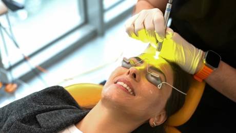 Yeşil Işık Lazer Tedavisi Nedir? Nasıl Çalışır?