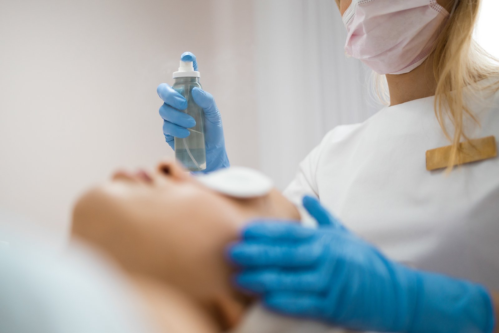 العناية الطبية بالبشرة